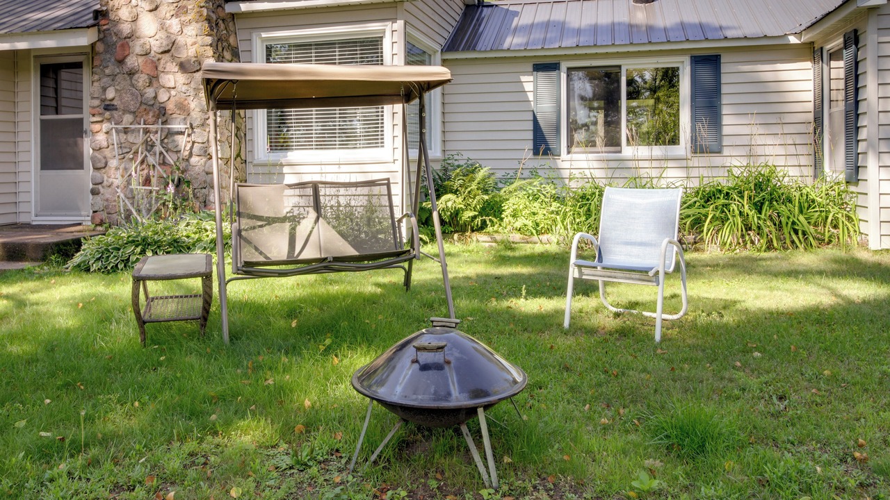 Photo of Outdoor in Emily