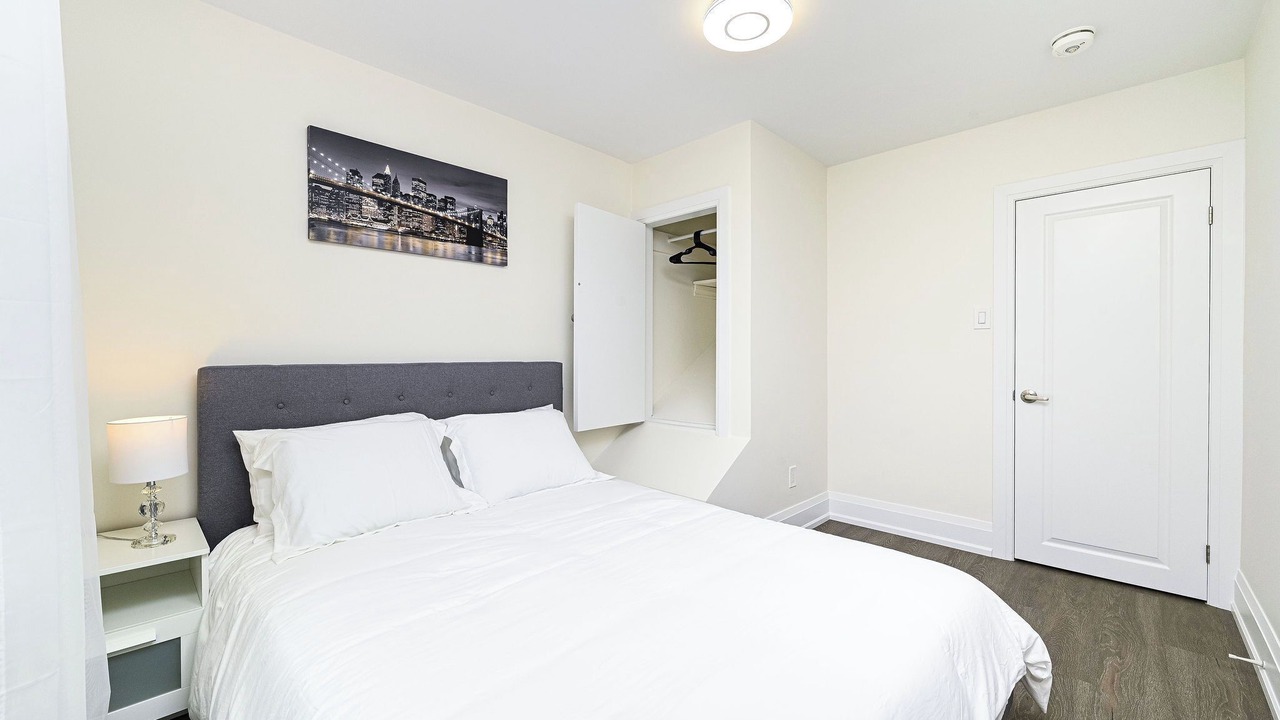 Photo of Bedroom in Smythe Park