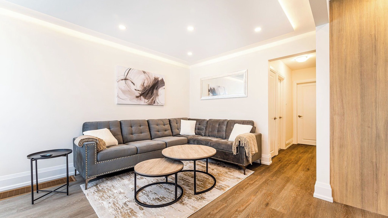 Photo of Livingroom in Smythe Park