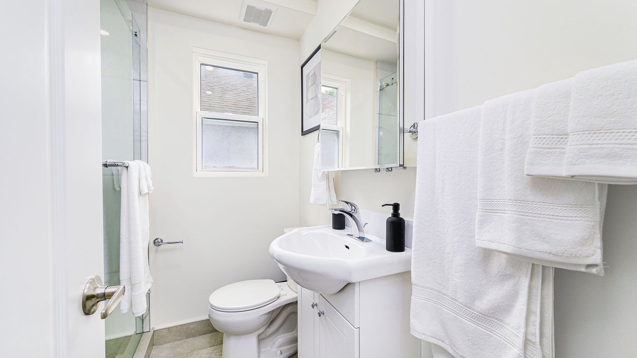 Photo of Bathroom in Smythe Park