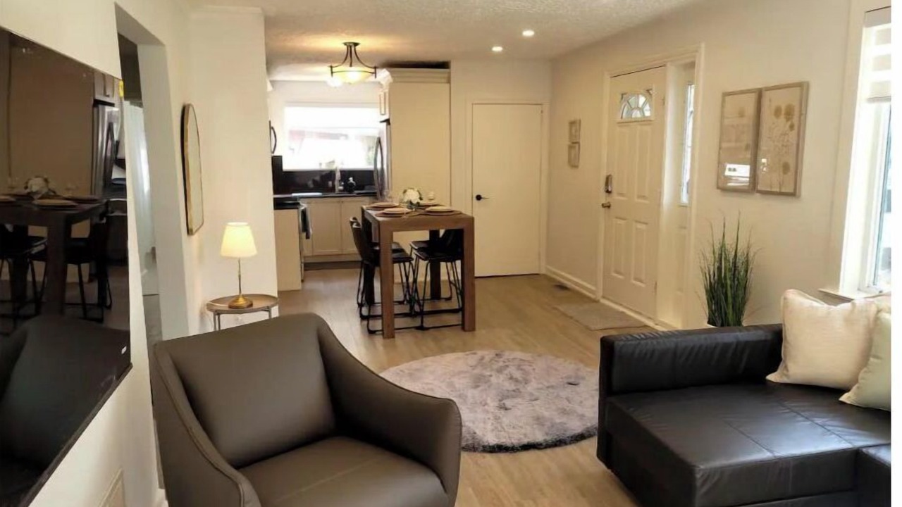 Photo of Livingroom in Newmarket