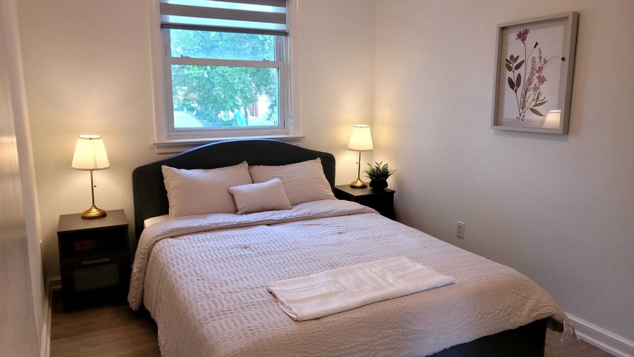 Photo of Bedroom in Newmarket