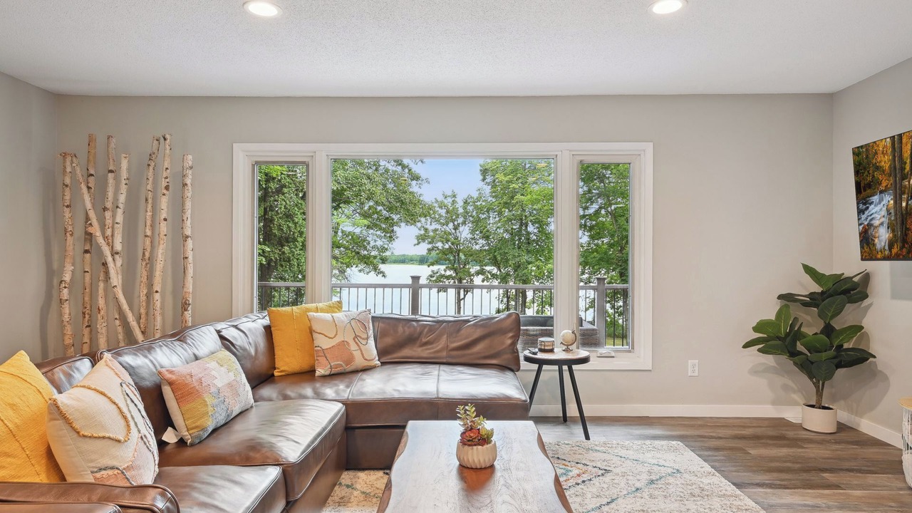 Photo of Livingroom in Deerwood