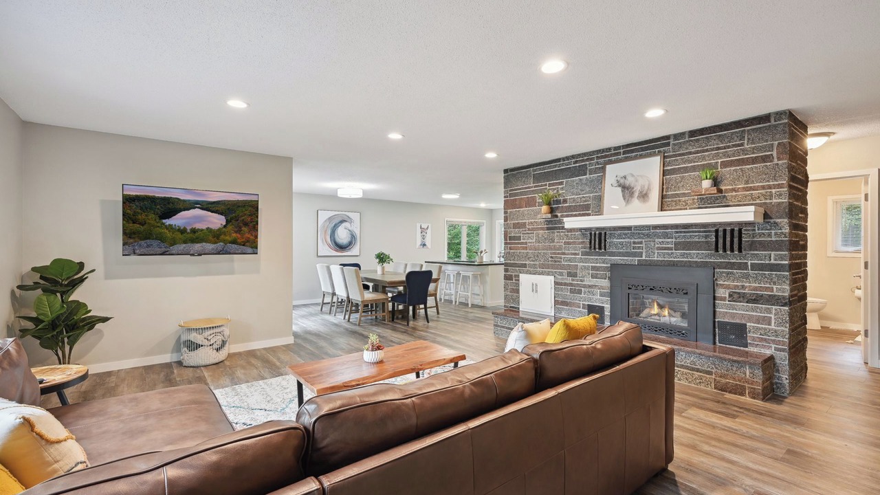 Photo of Livingroom in Deerwood
