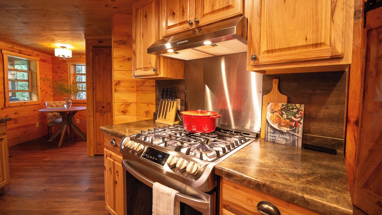 Photo of Kitchen in Orr