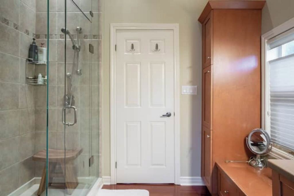 Photo of Bathroom in Port Dalhousie