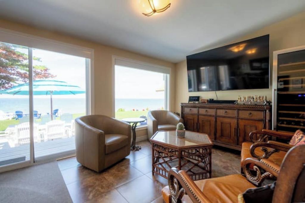 Photo of Livingroom in Port Dalhousie