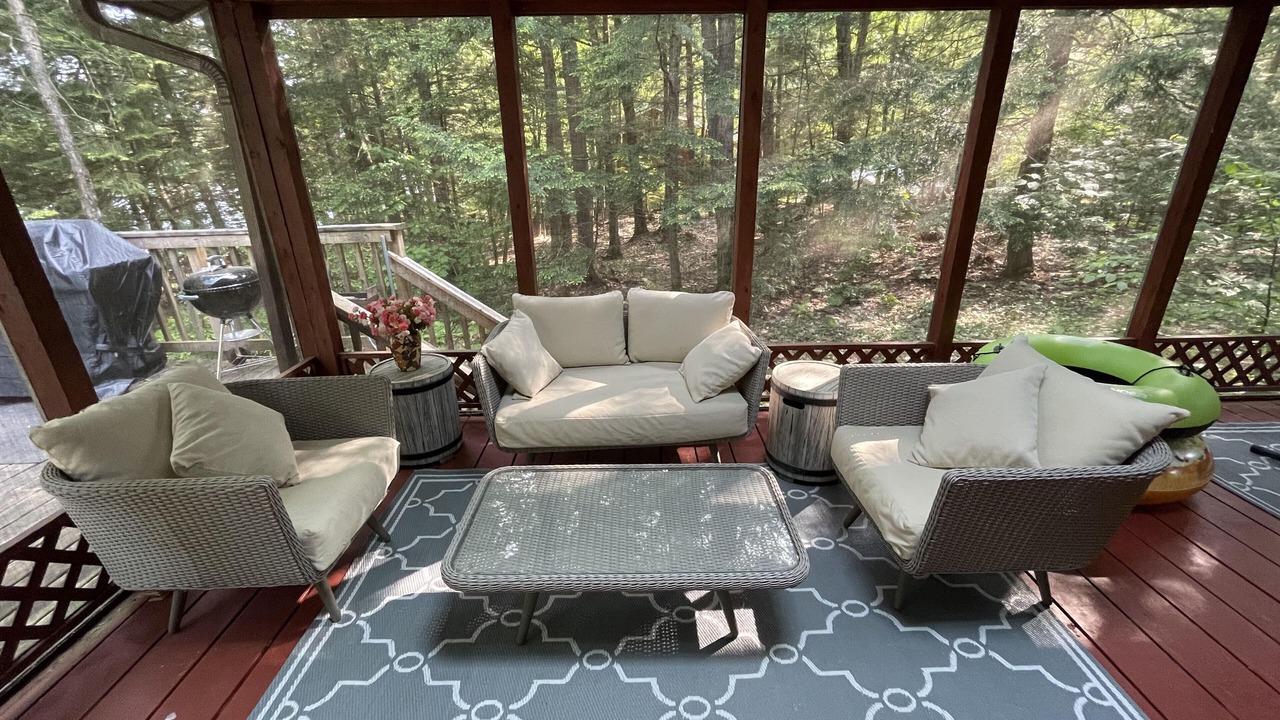 Photo of Patio Balcony in Bracebridge