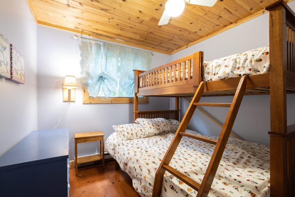 Photo of Bedroom in Bracebridge