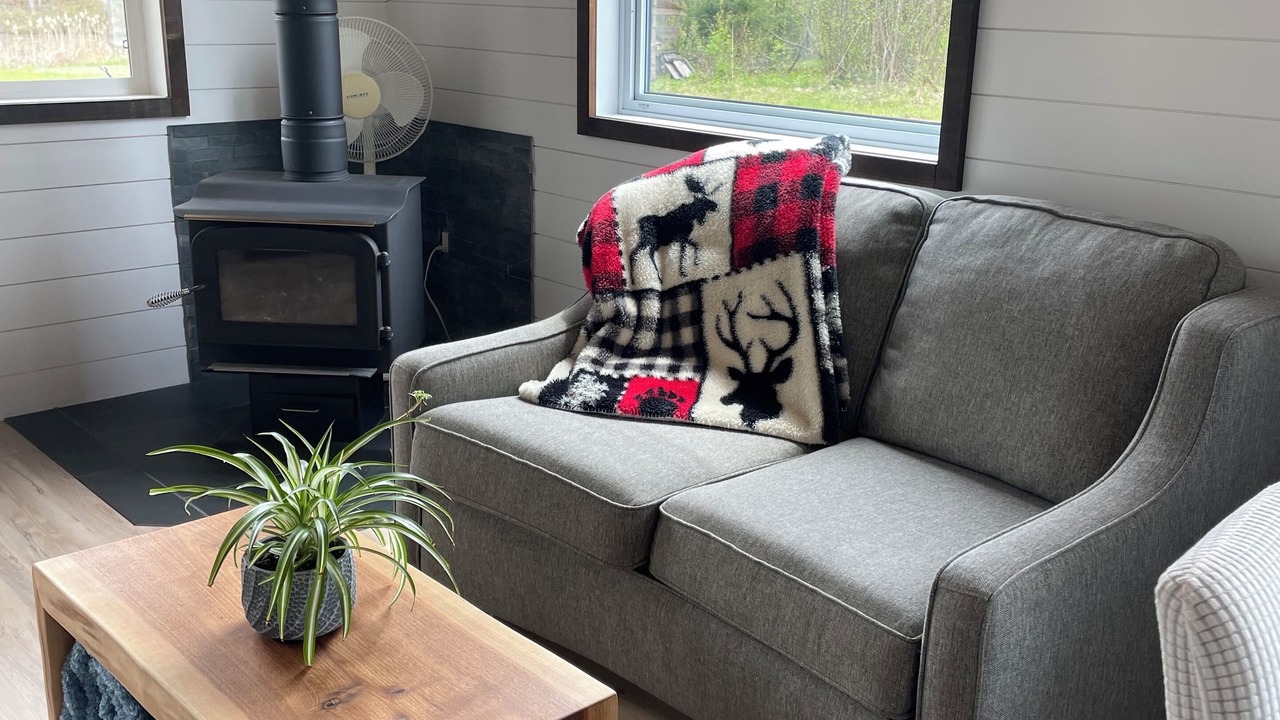 Photo of Livingroom in Unorganized Centre Parry Sound