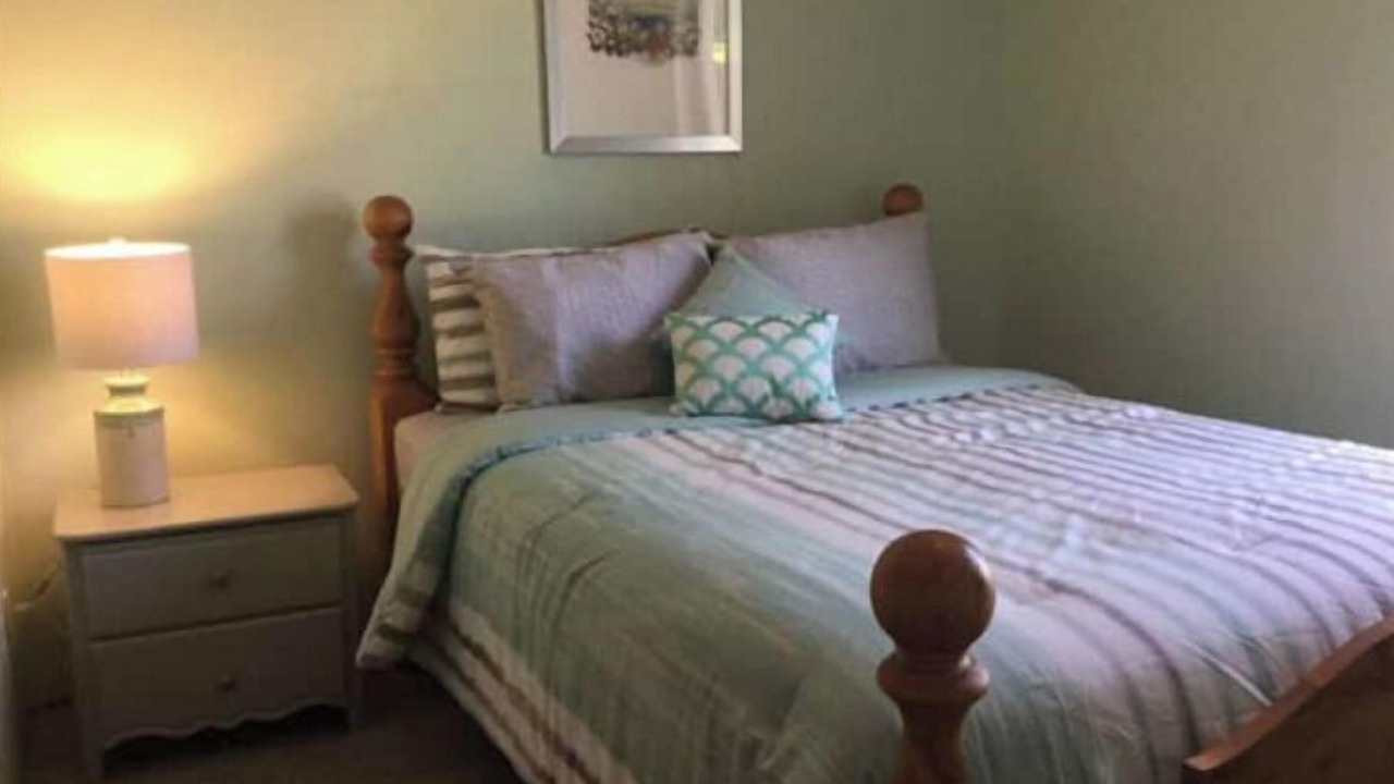 Photo of Bedroom in Crystal Beach
