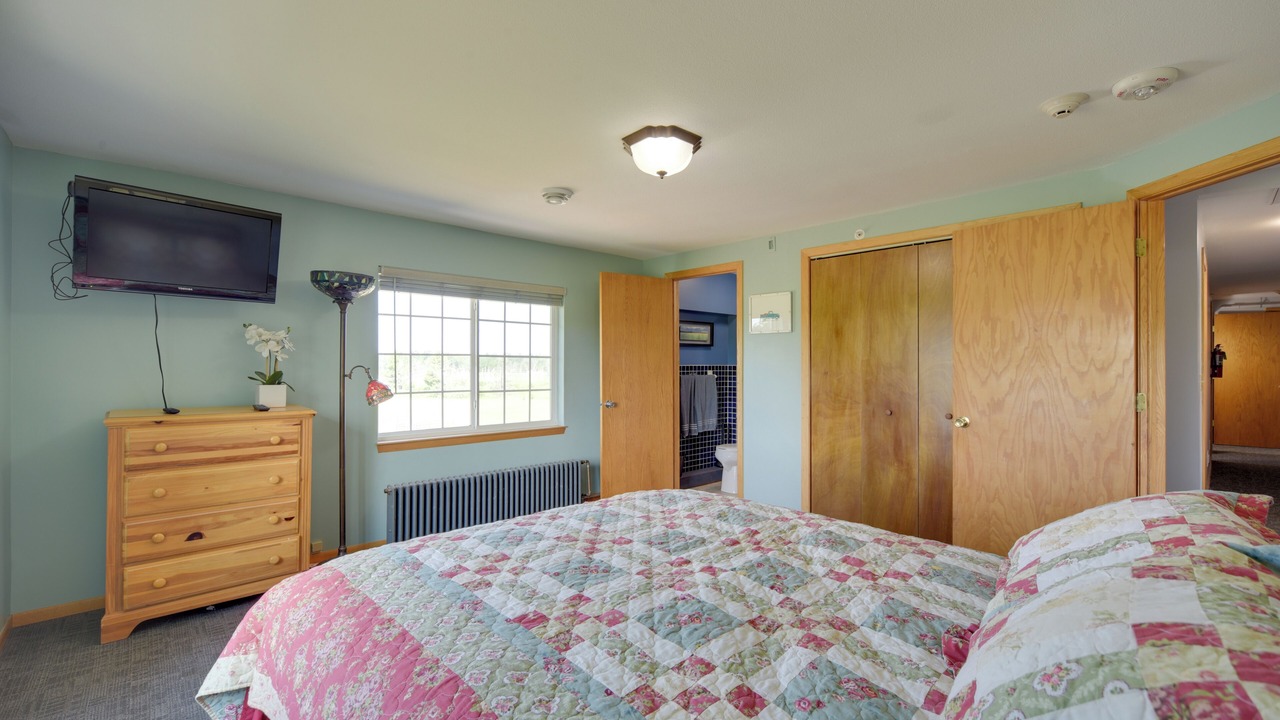 Photo of Bedroom in Markville