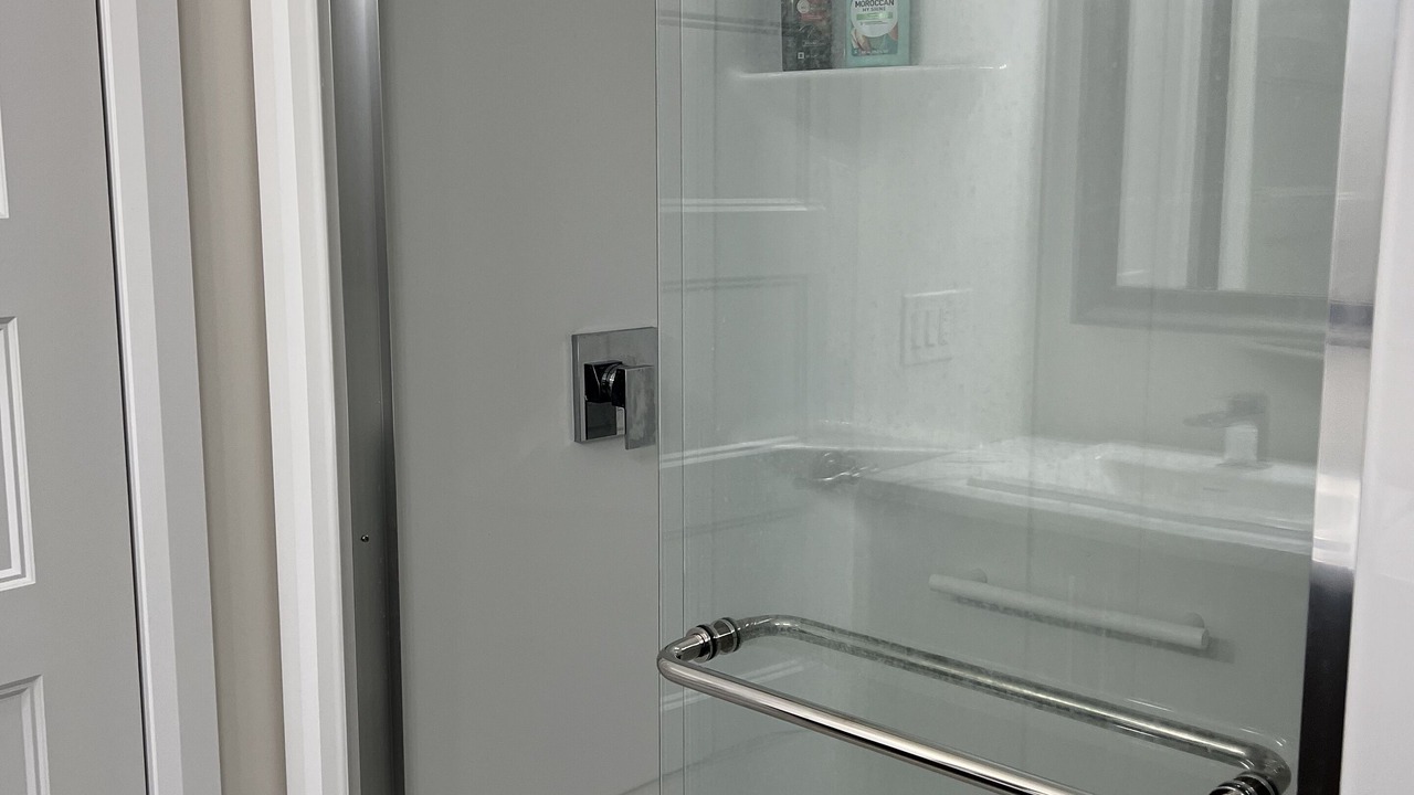 Photo of Bathroom in Fort Erie