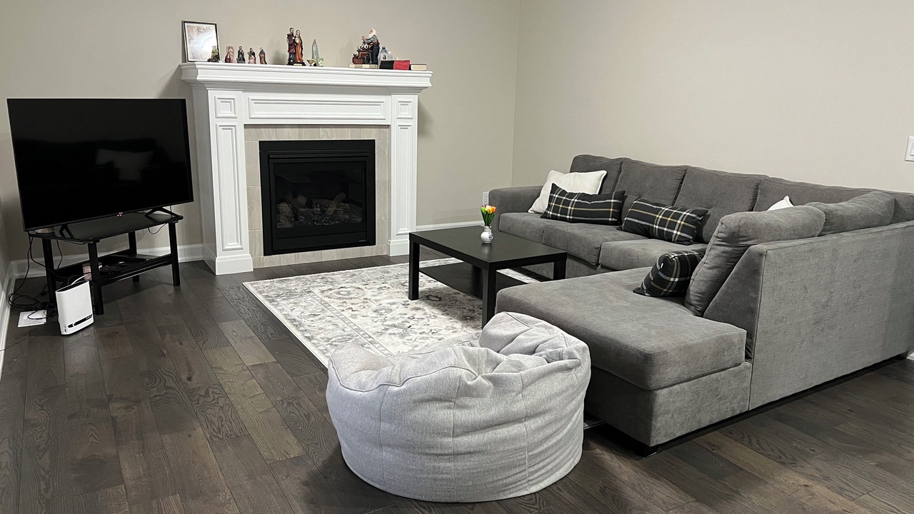 Photo of Livingroom in Fort Erie