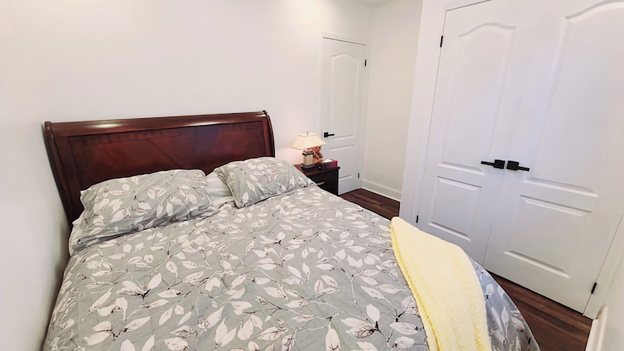 Photo of Bedroom in Essa