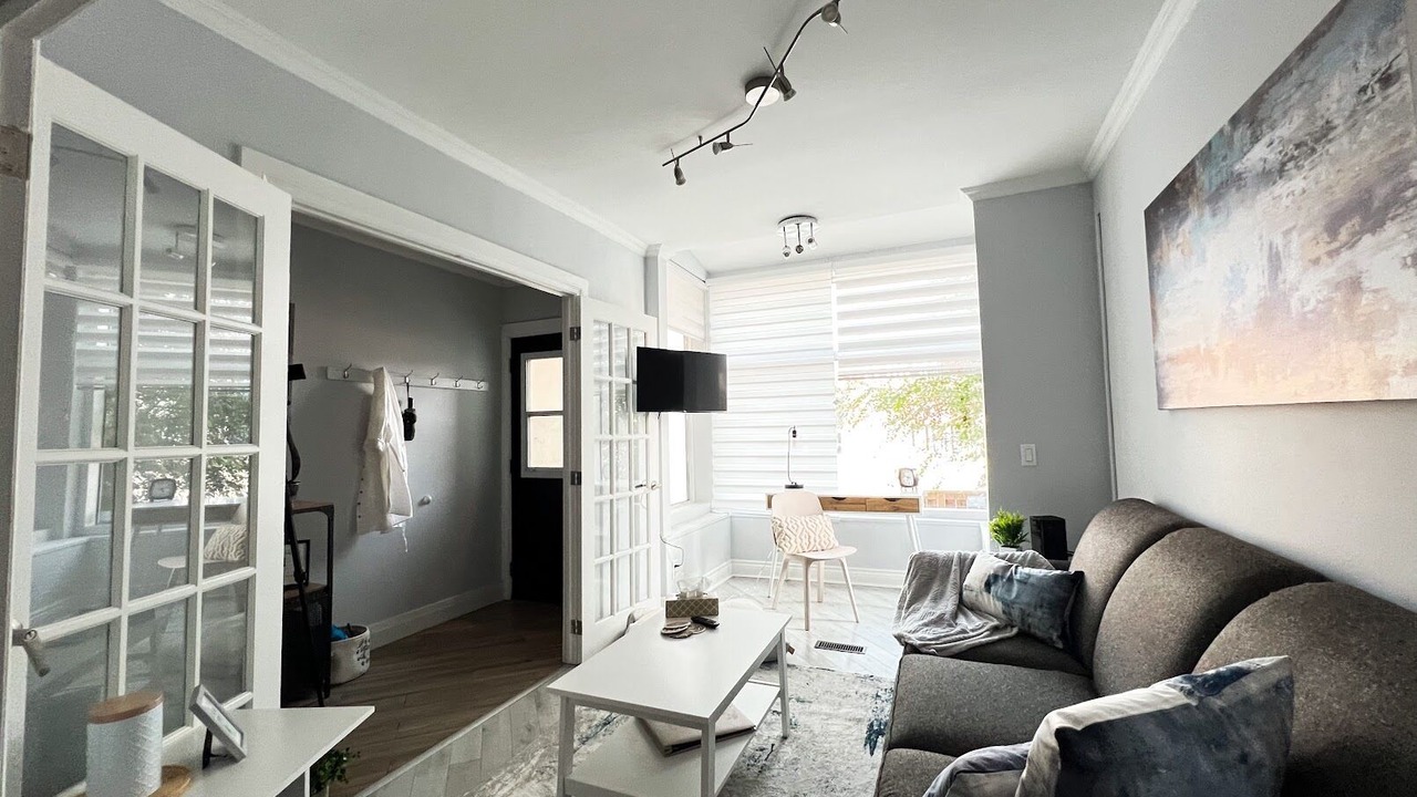 Photo of Livingroom in Rockcliffe - Smythe