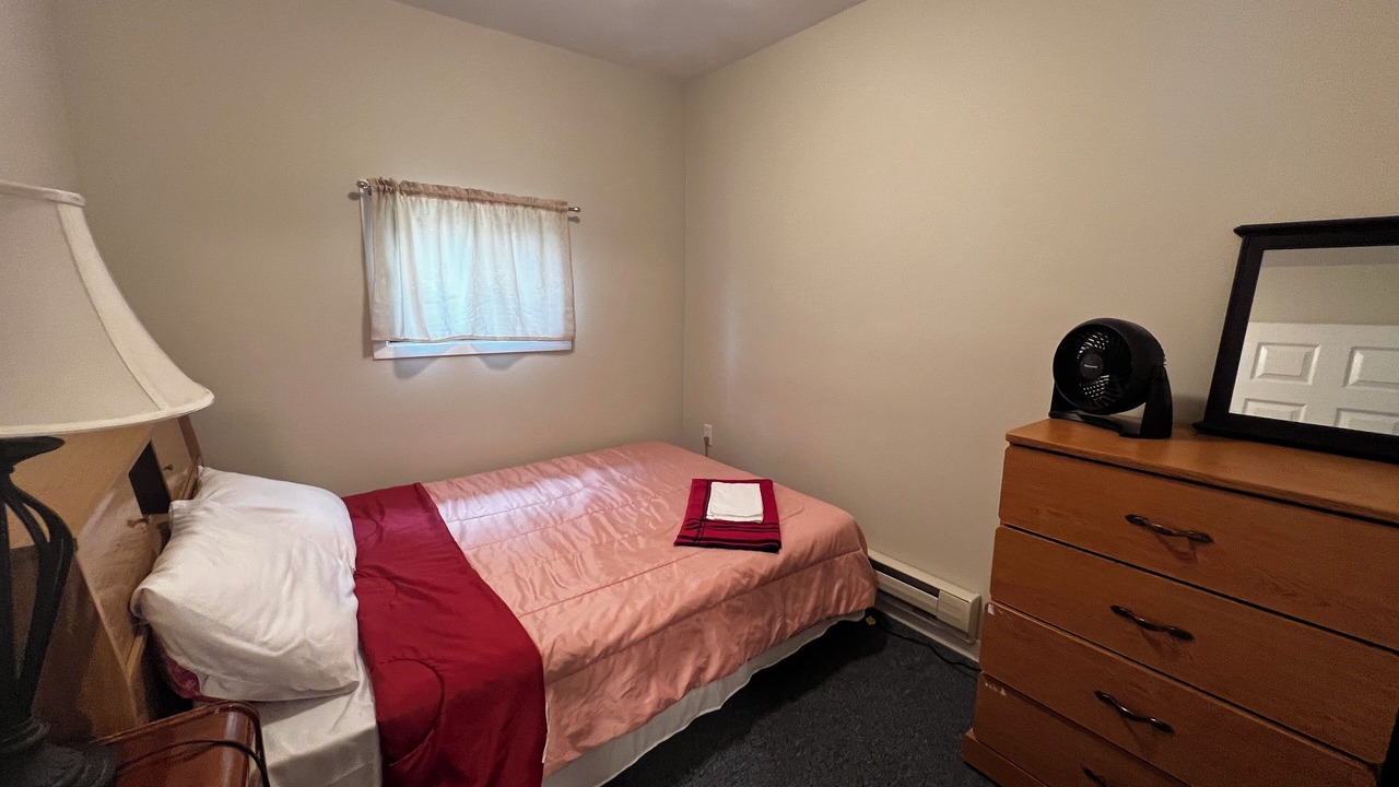 Photo of Bedroom in Roseneath