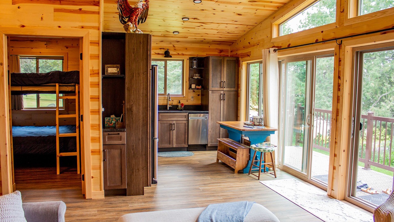 Photo of Livingroom in Remer