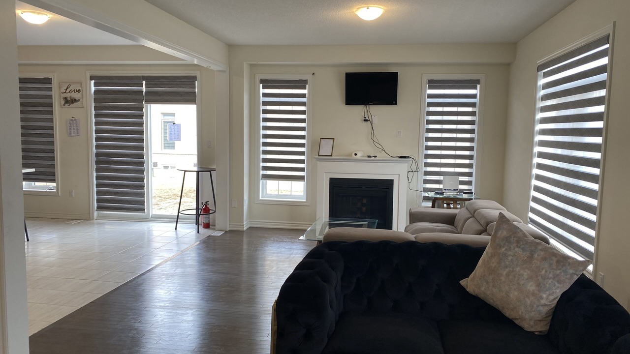 Photo of Livingroom in Brampton