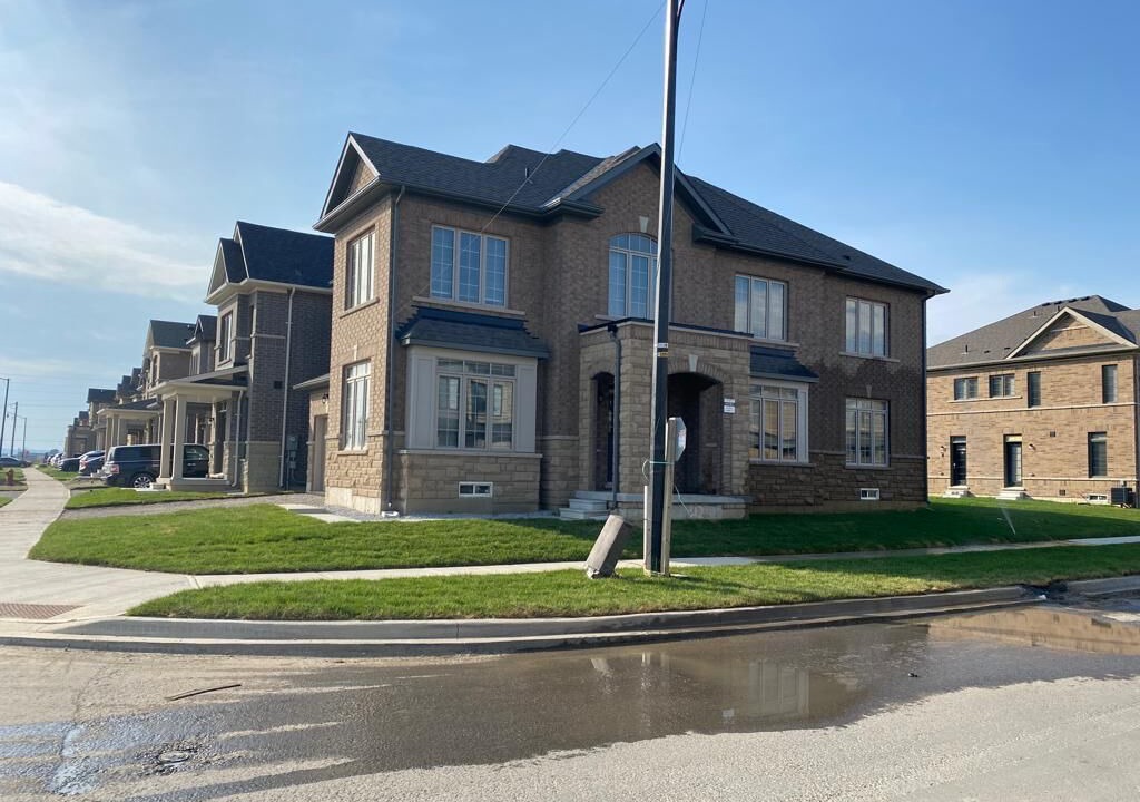 Photo of Outdoor in Brampton