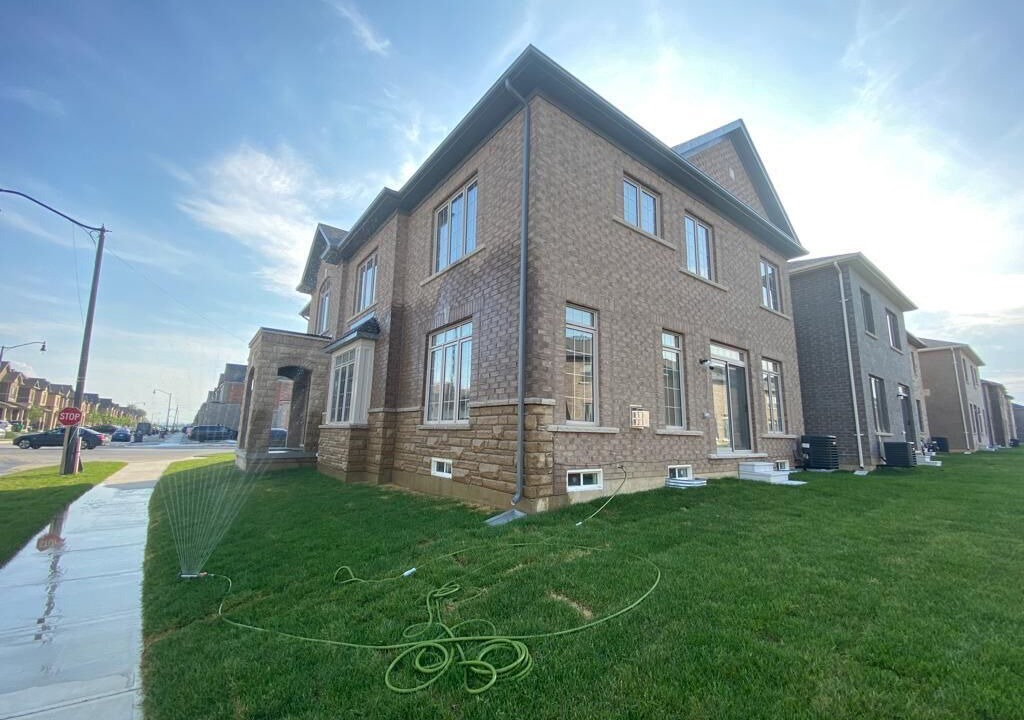 Photo of Outdoor in Brampton