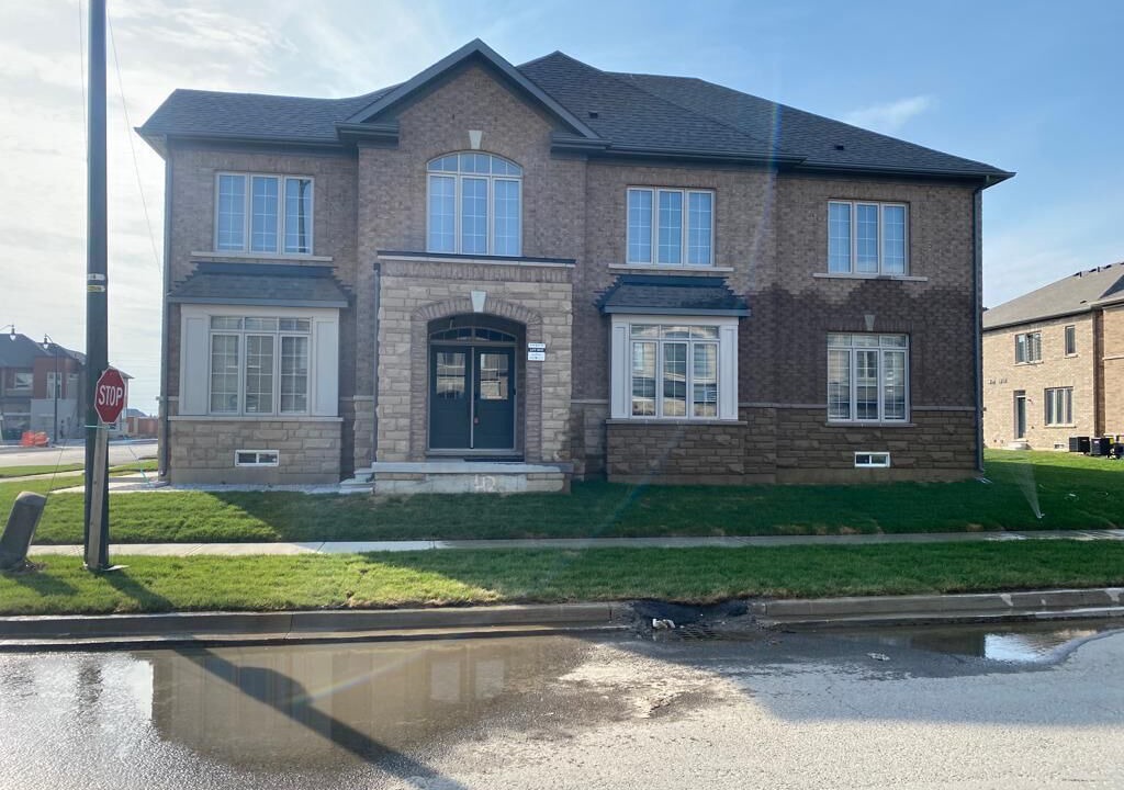 Photo of Outdoor in Brampton