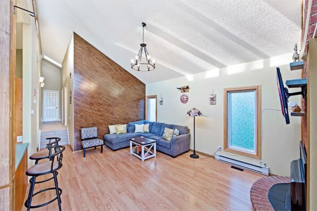 Photo of Livingroom in Ramara
