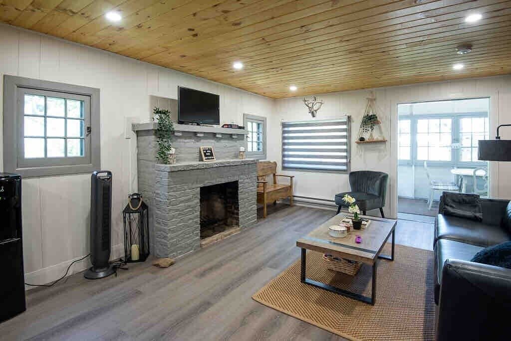 Photo of Livingroom in Isaacs Glen
