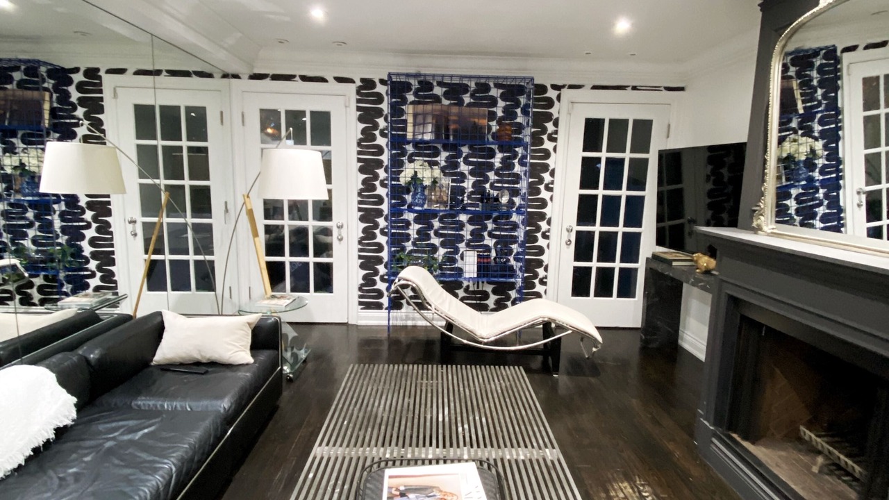 Photo of Livingroom in Christie Pits