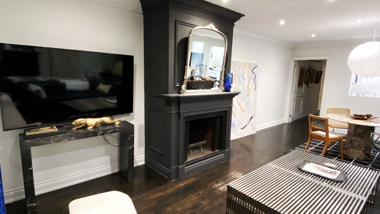 Photo of Livingroom in Christie Pits
