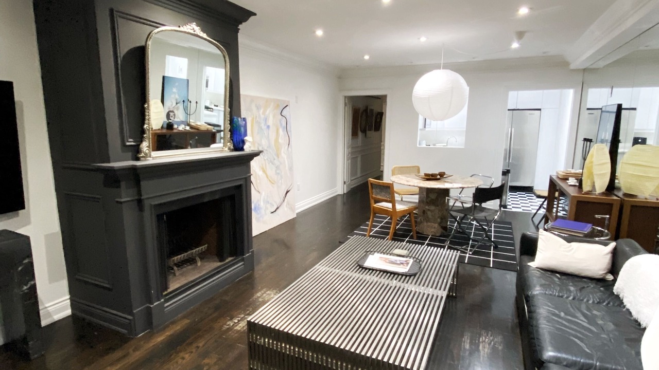 Photo of Livingroom in Christie Pits
