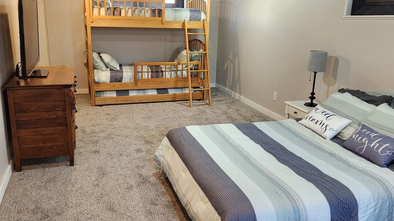 Photo of Bedroom in Glenwood