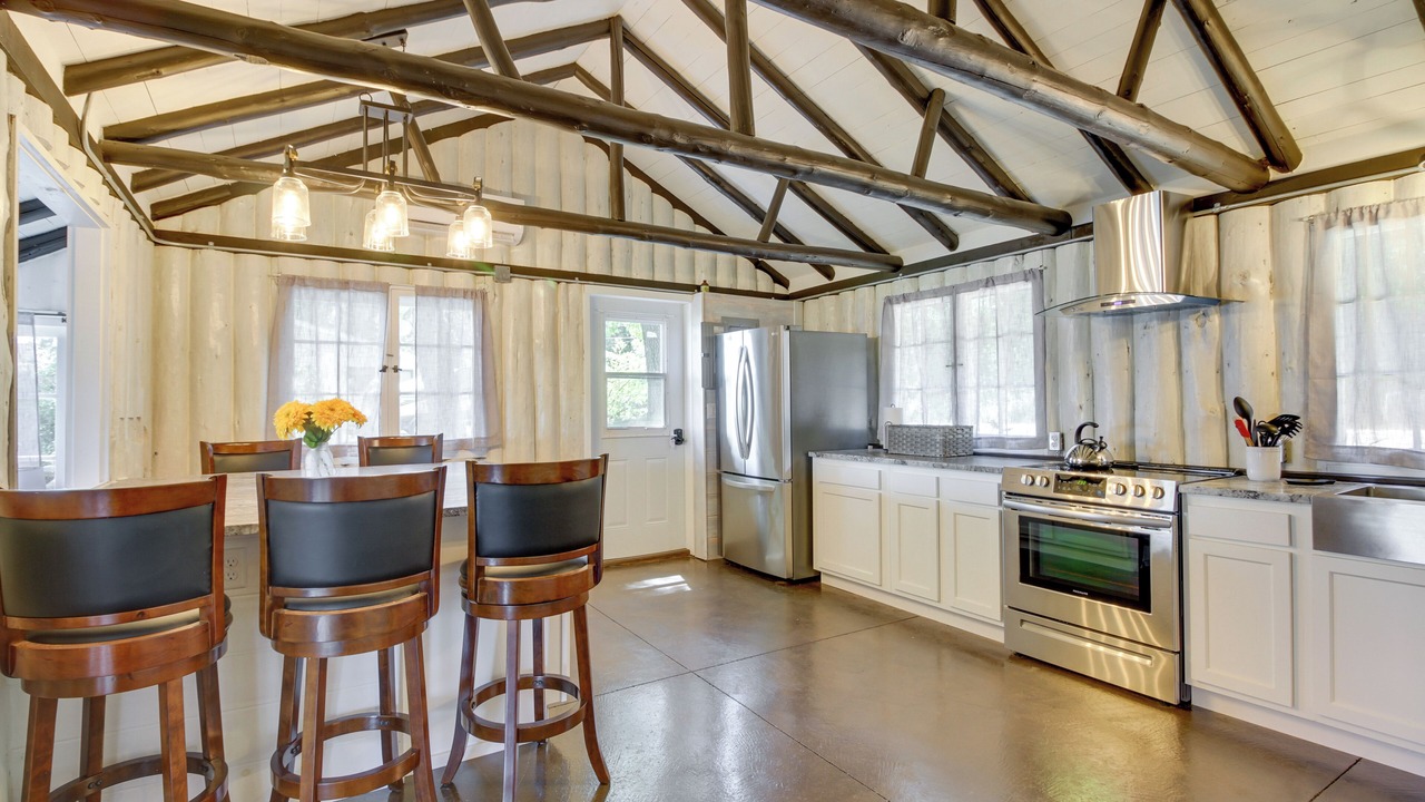 Photo of Kitchen in Motley