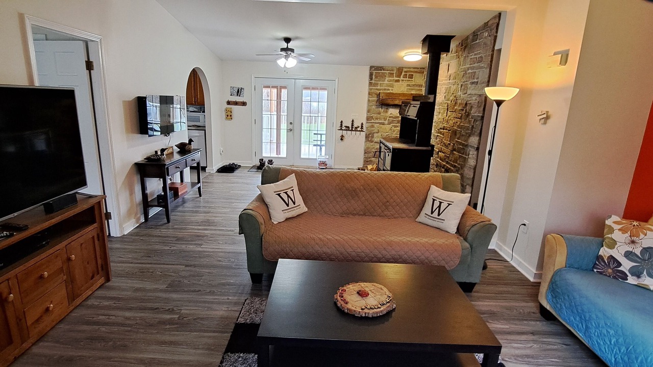 Photo of Livingroom in Haliburton