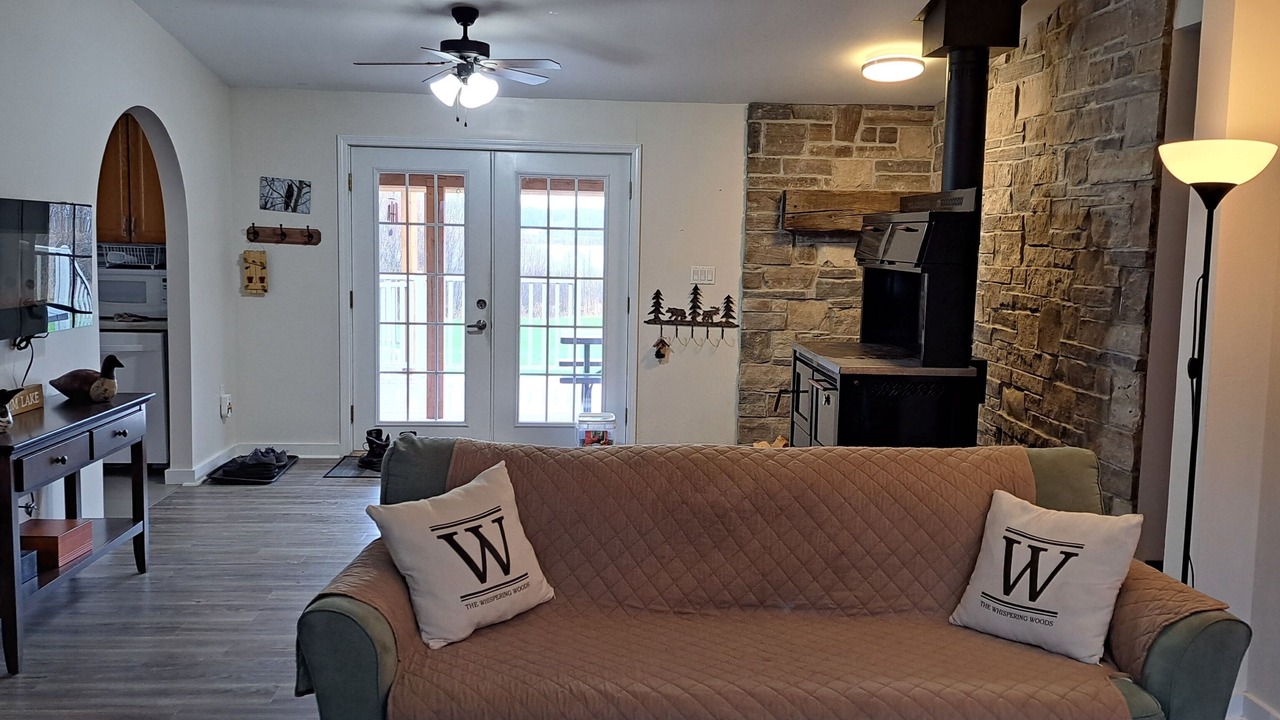 Photo of Livingroom in Haliburton