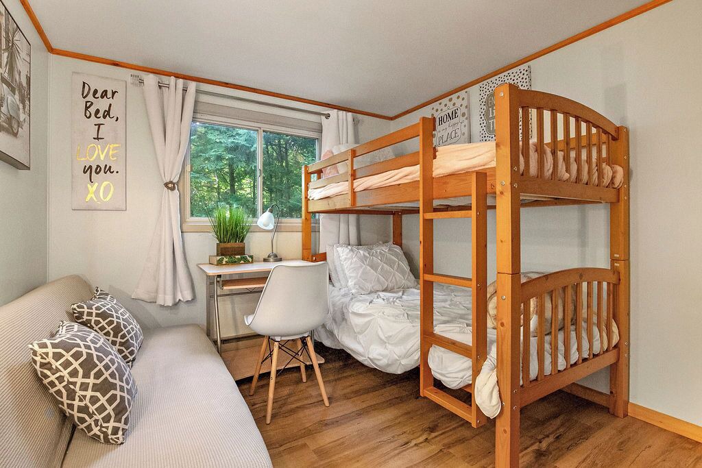 Photo of Bedroom in Bobcaygeon