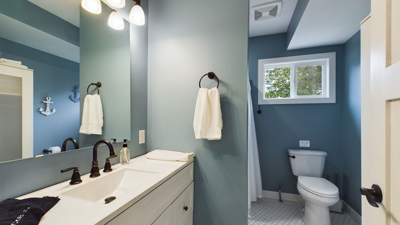 Photo of Bathroom in Glenwood