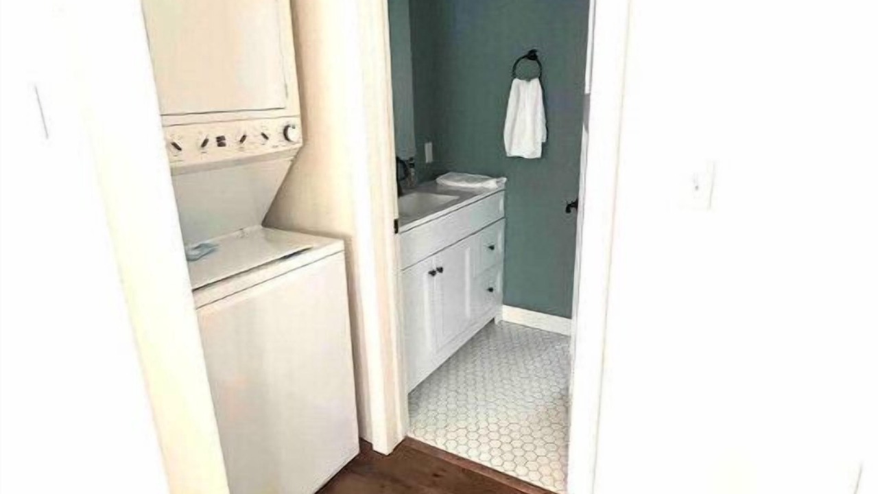 Photo of Bathroom in Glenwood