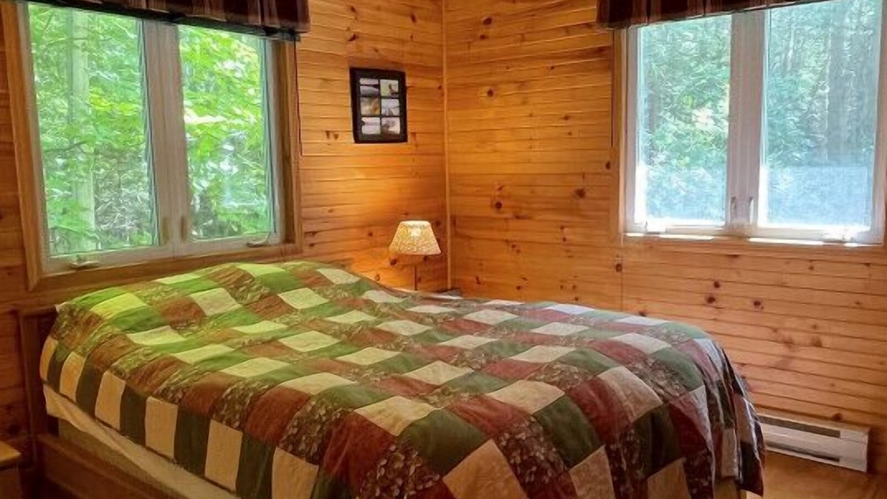 Photo of Bedroom in North Kawartha
