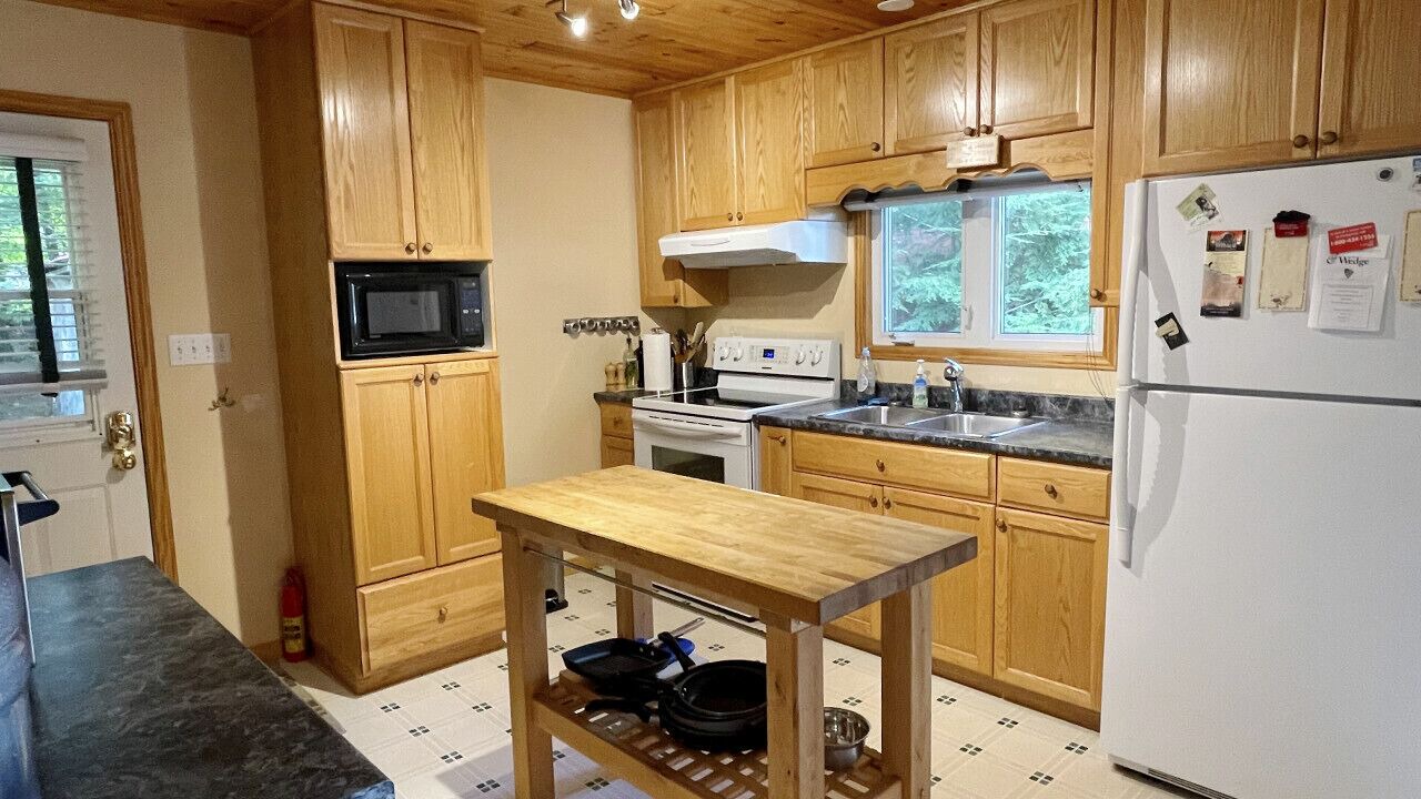 Photo of Kitchen in North Kawartha