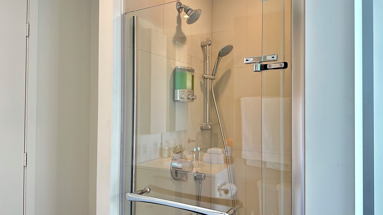 Photo of Bathroom in Bay Cloverhill