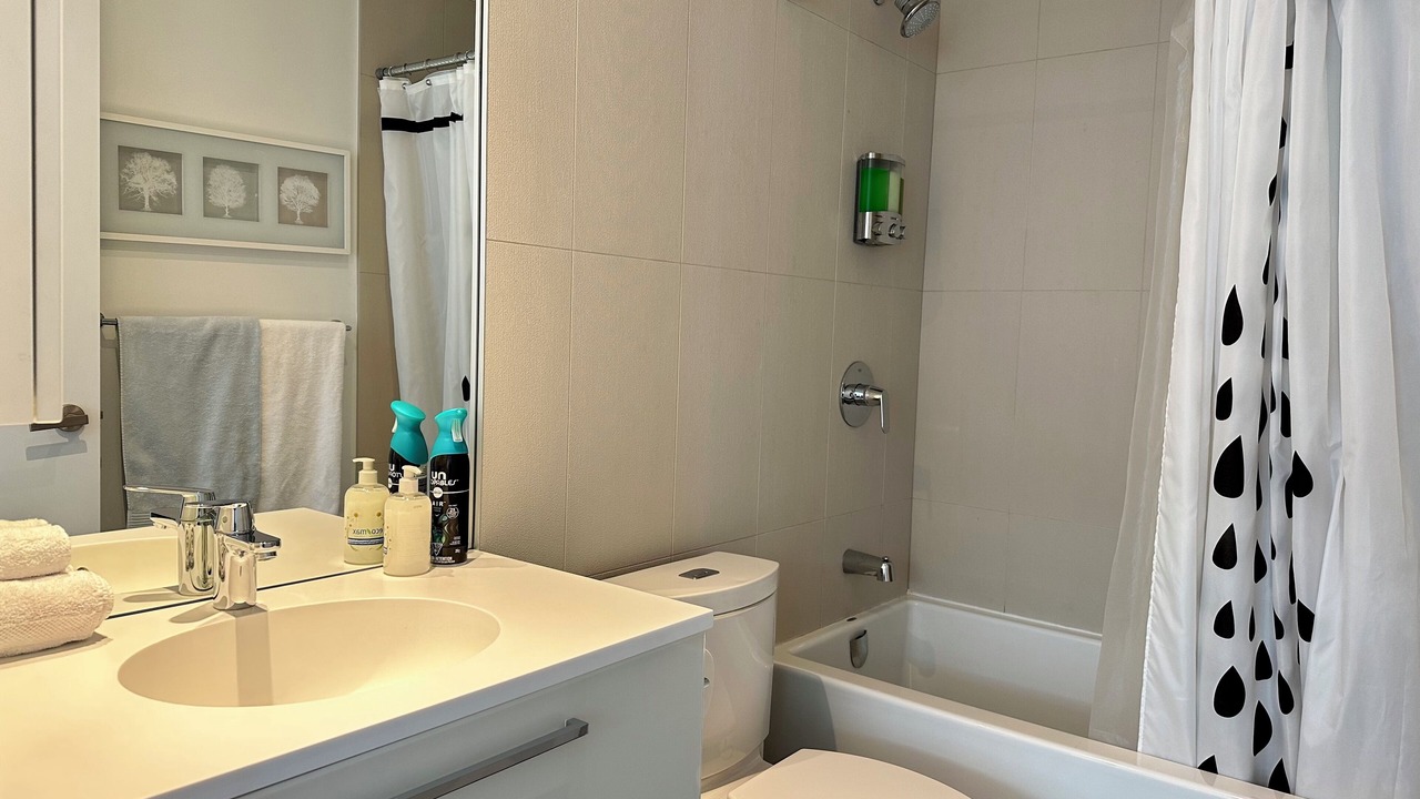 Photo of Bathroom in Bay Cloverhill