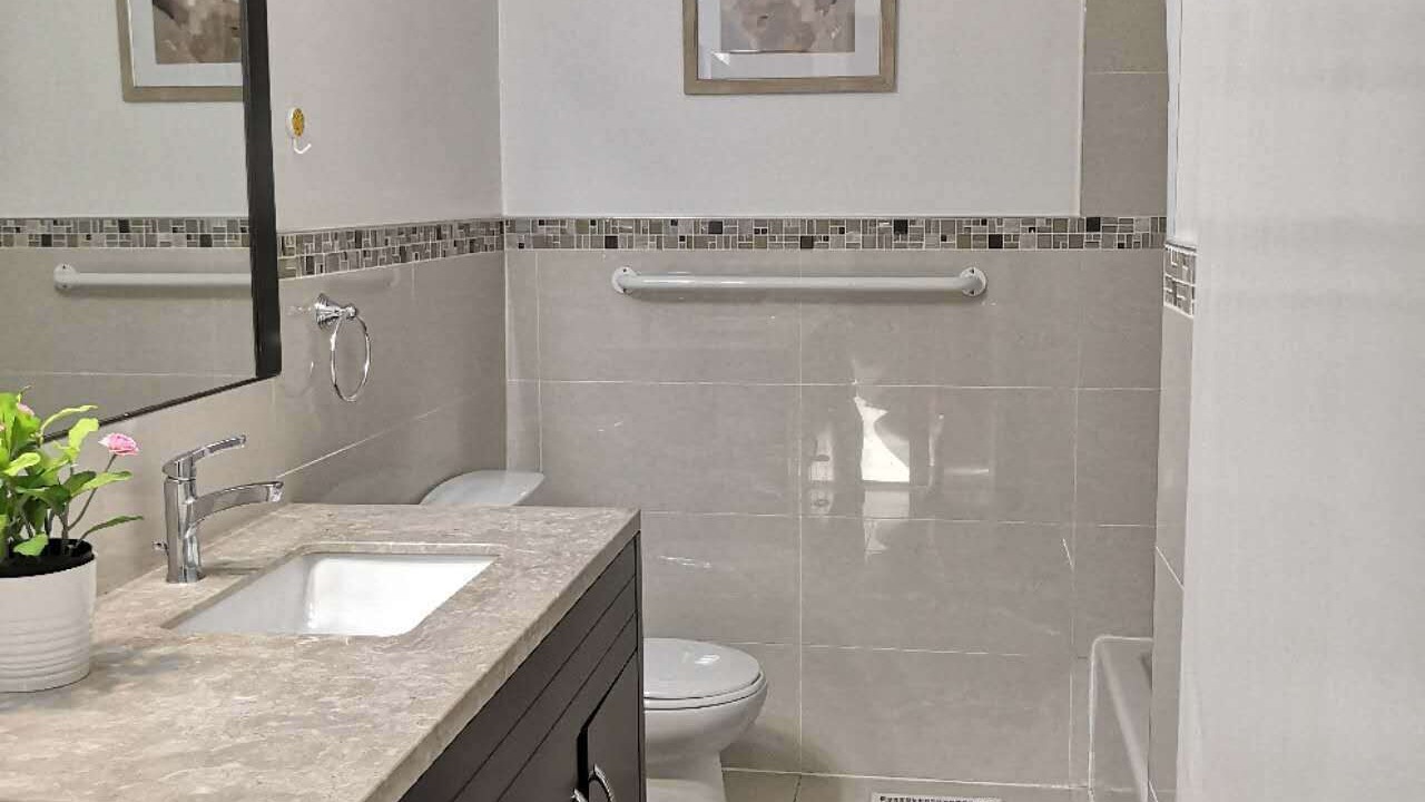 Photo of Bathroom in Bayview Woods - Steeles