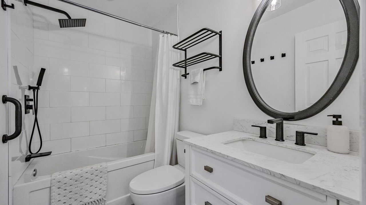Photo of Bathroom in Port Carling