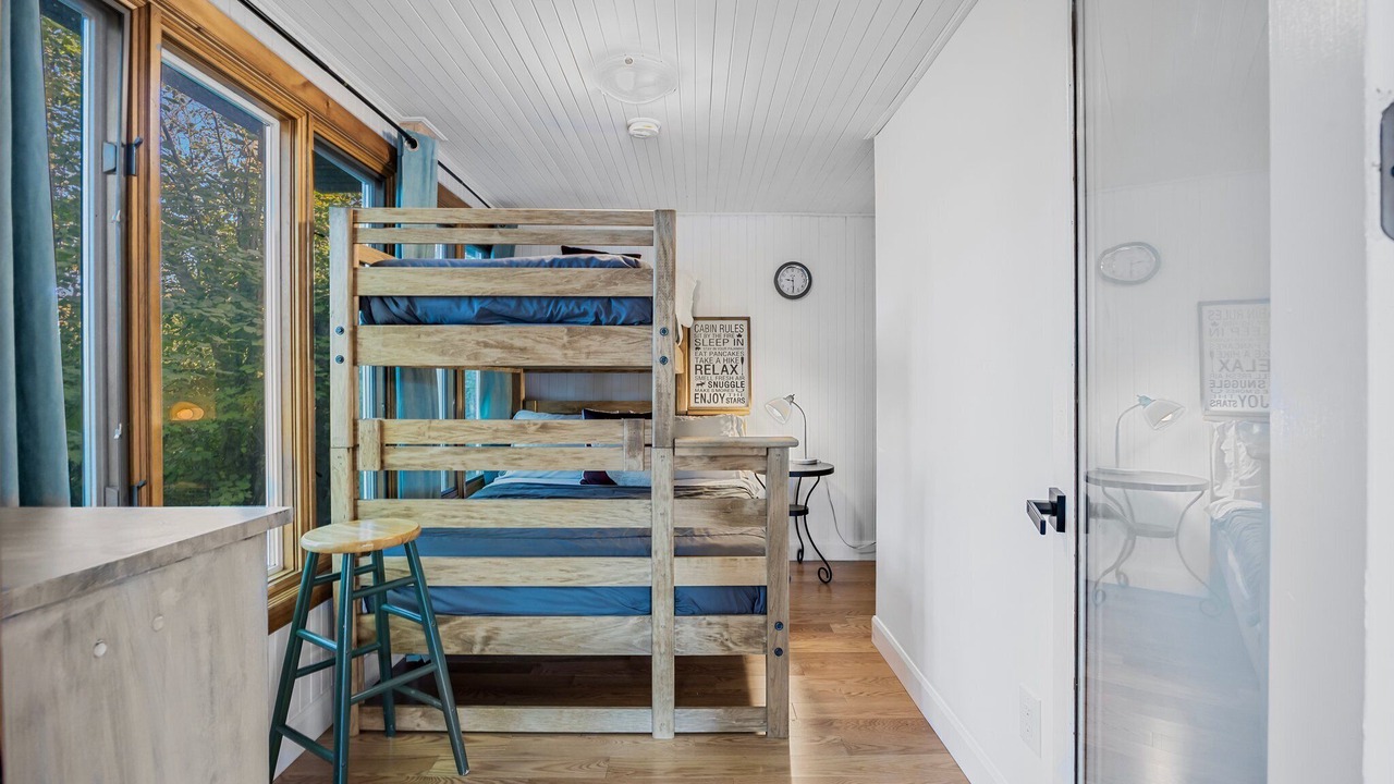Photo of Bedroom in Port Carling