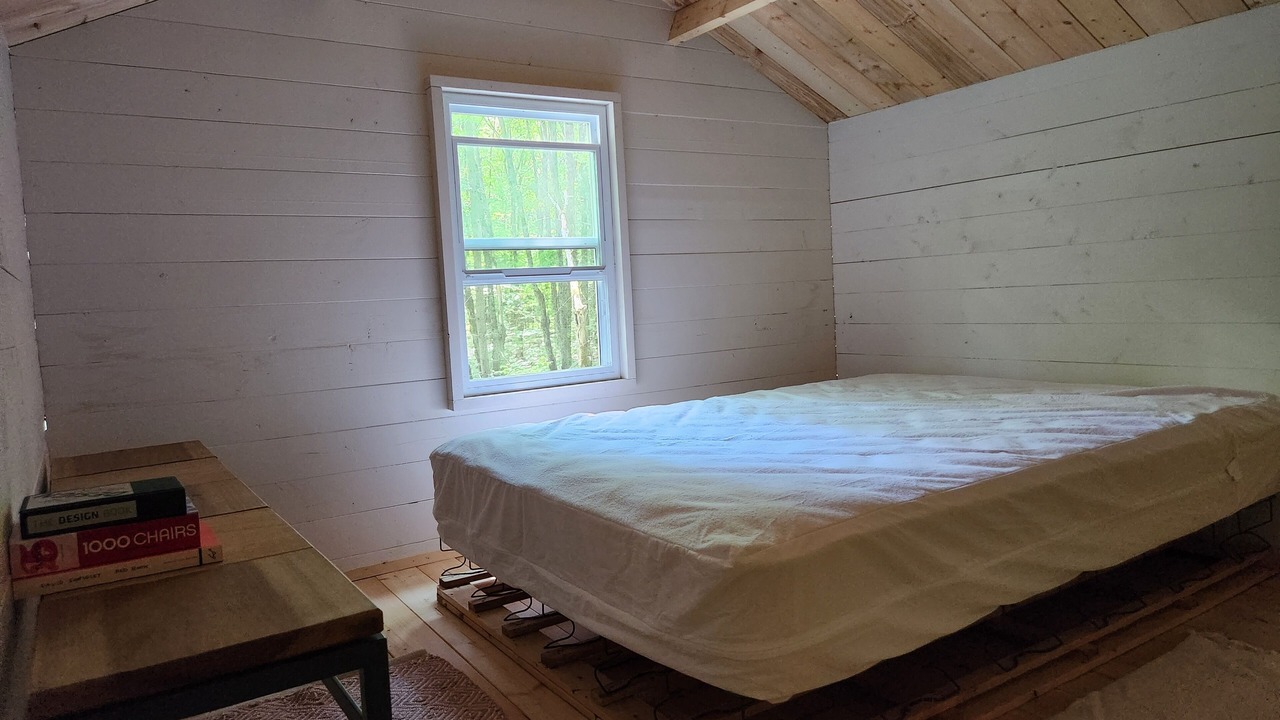 Photo of Bedroom in Clear Lake