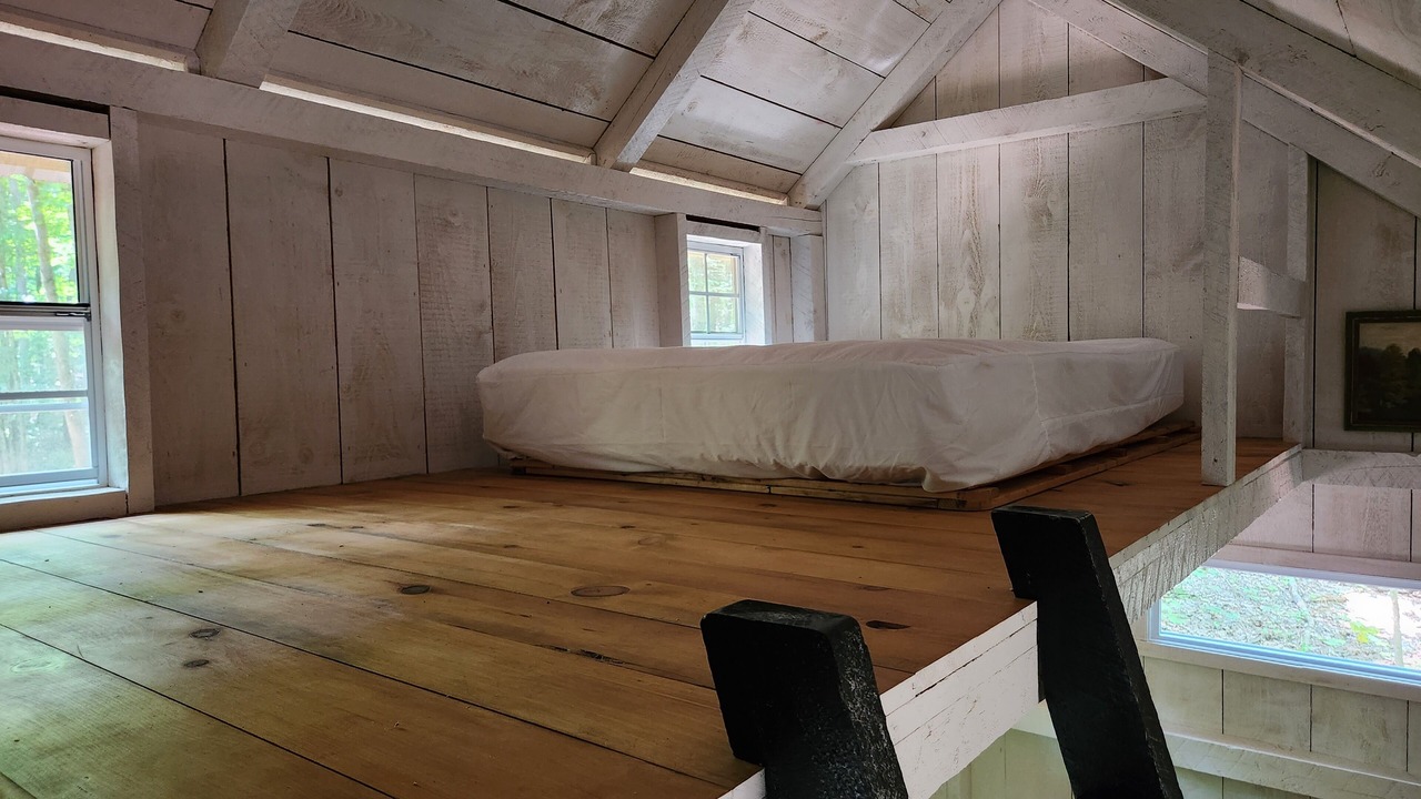 Photo of Bedroom in Clear Lake