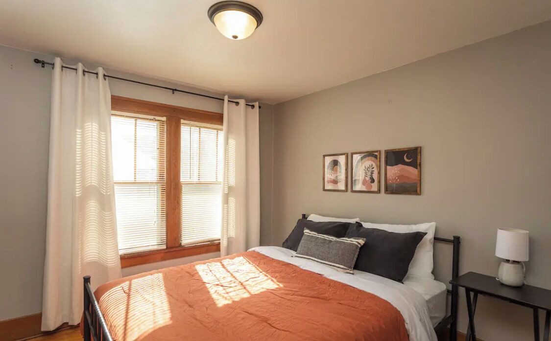 Photo of Bedroom in Alexandria