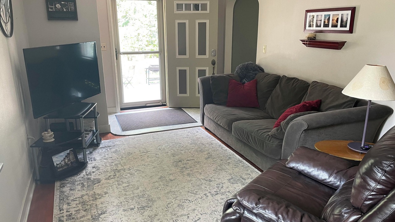 Photo of Livingroom in Ironton