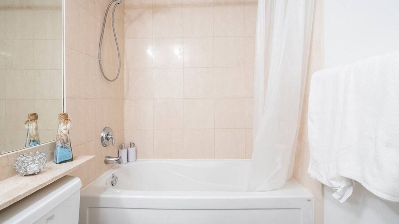 Photo of Bathroom in Fort York